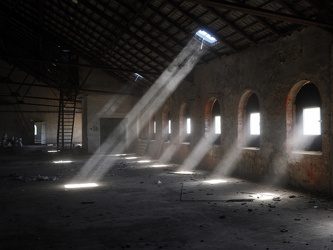 Lightbeams auf dem Dachboden