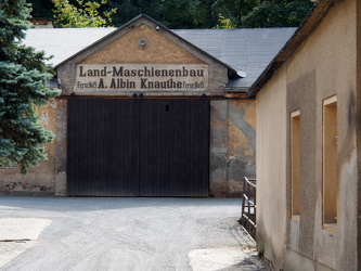 Land-Maschienenbau