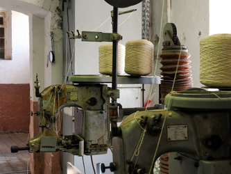 Nähmaschienen um die Säcke zuzunähen